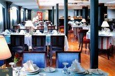 Hamees Nile Cruise diningroom